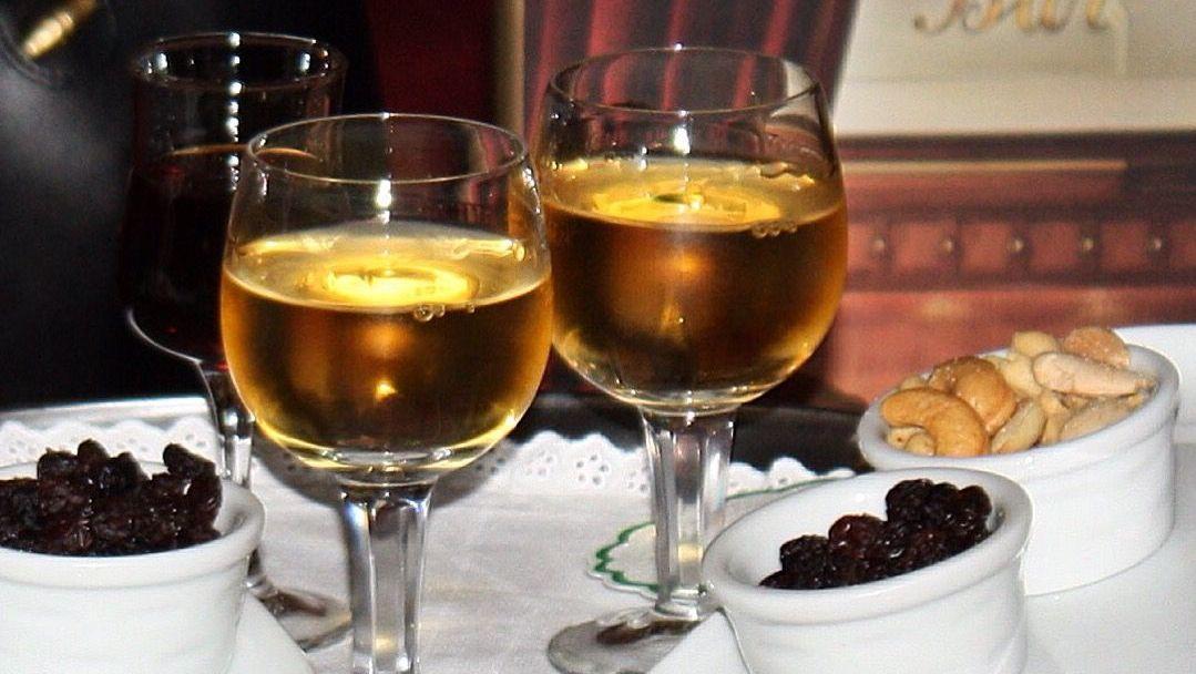 Hotel Avenida Palace Lisboa Ngoại thất bức ảnh Two glasses of sherry