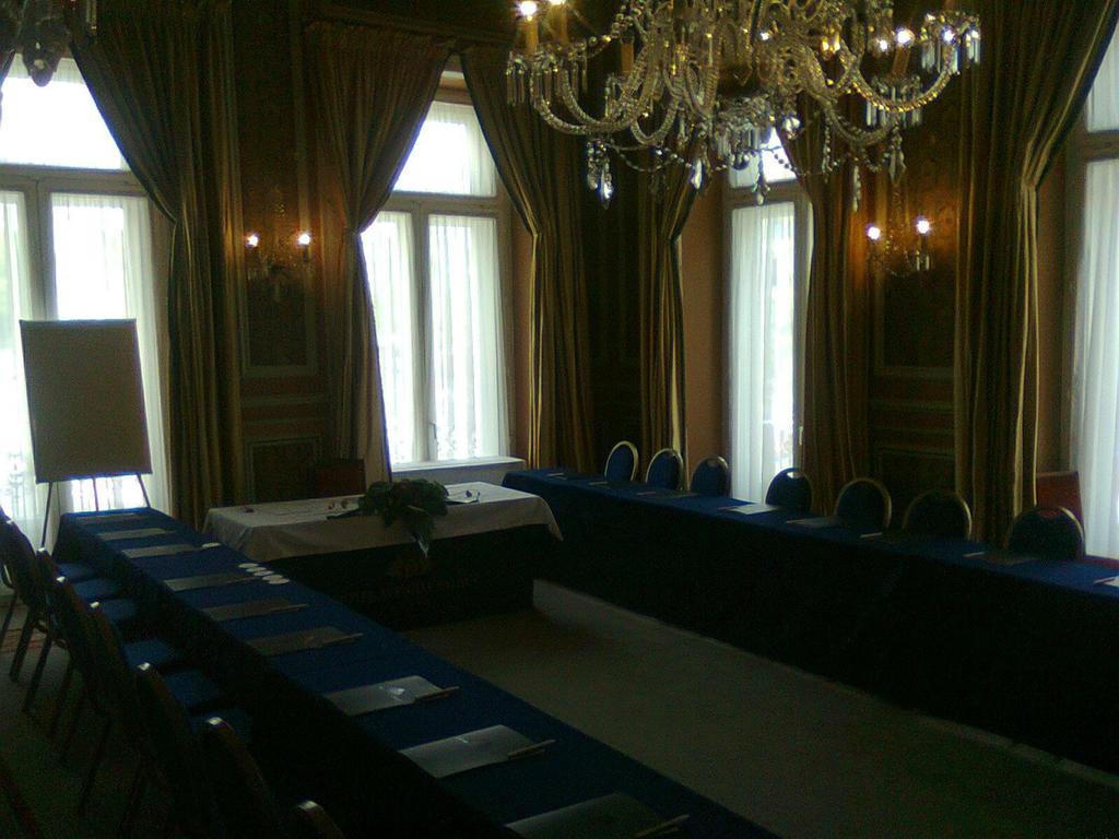 Hotel Avenida Palace Lisboa Ngoại thất bức ảnh The conference room of the European Economic and Social Committee